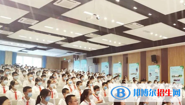 重慶史迪威外語(yǔ)學(xué)校初中部2020年報(bào)名條件、招生要求、招生對(duì)象