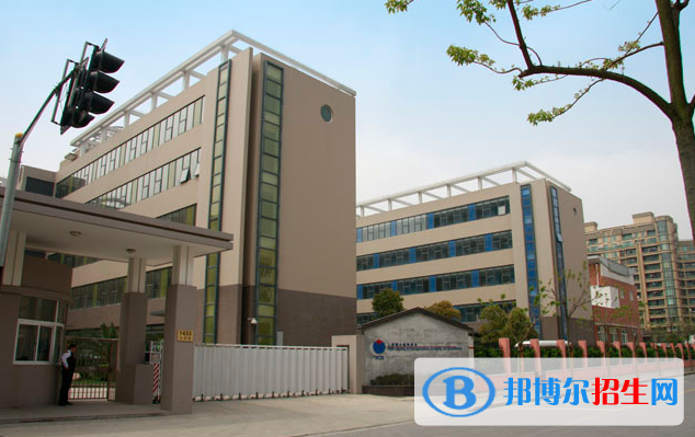 上海耀中國(guó)際學(xué)校初中部2020年招生辦聯(lián)系電話