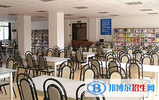 澳大利亞艾文豪精英學(xué)校(上海校區(qū))初中部2020年學(xué)費(fèi)、收費(fèi)多少