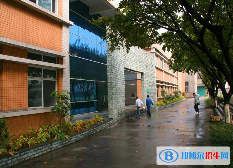 重慶電力高等?？茖W(xué)校2020年報(bào)名條件、招生要求、招生對(duì)象