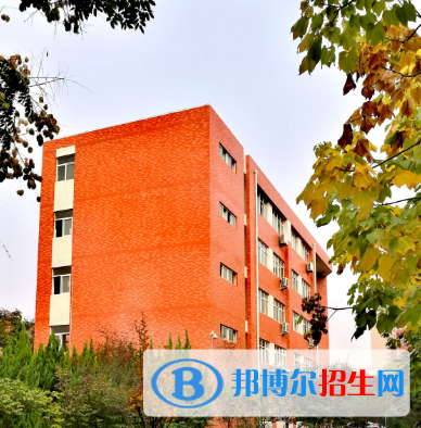 渭南高級中學(xué)2020年招生辦聯(lián)系電話