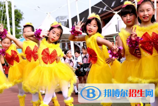 北京海淀國際學(xué)校初中部2023年報(bào)名條件、招生要求、招生對(duì)象