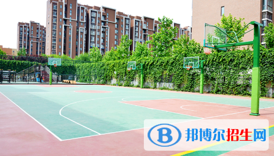 北京中芯學校初中部2020年招生辦聯(lián)系電話