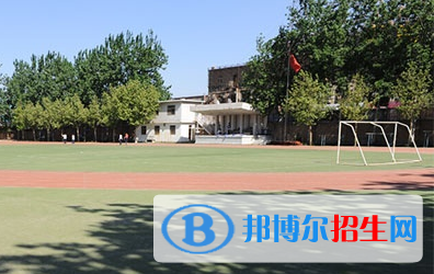 北京新亞中學(xué)國際部初中2020年學(xué)費、收費多少