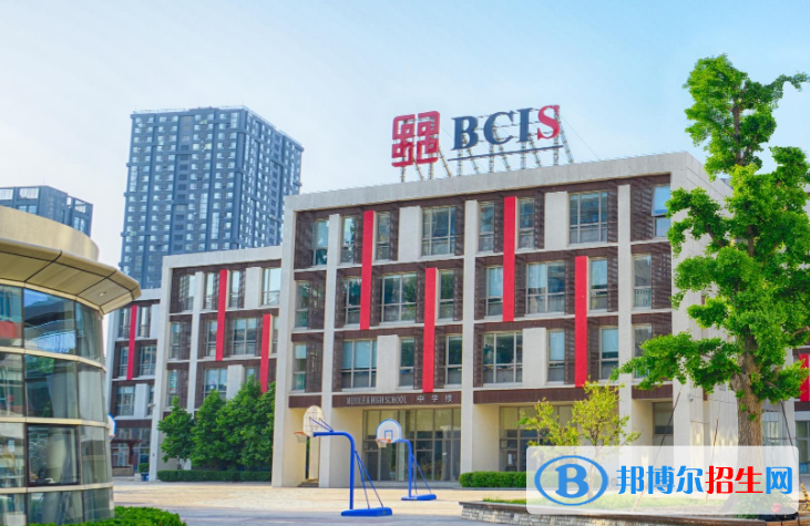 北京樂成國際學(xué)校初中部2020年報名條件、招生要求、招生對象
