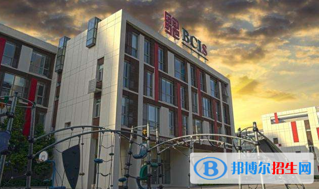 北京樂成國際學(xué)校初中部網(wǎng)站網(wǎng)