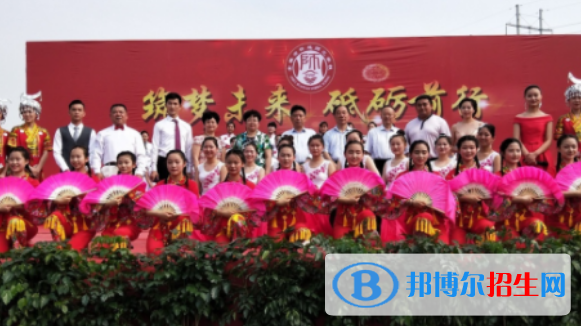安徽懷遠(yuǎn)師范學(xué)校怎么樣、好不好