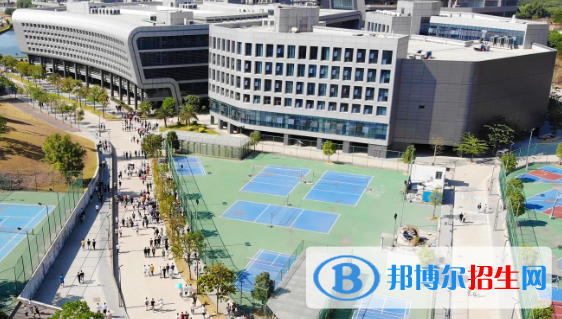廣州科技職業(yè)技術(shù)大學(xué)2020年報名條件、招生要求、招生對象