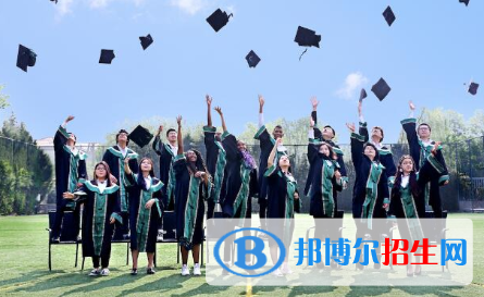 昆明呈貢青苗國(guó)際雙語(yǔ)學(xué)校小學(xué)部2020年報(bào)名條件、招生要求、招生對(duì)象