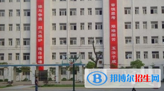 棗陽(yáng)理工職業(yè)技術(shù)學(xué)校1
