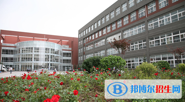 北京新英才國(guó)際學(xué)校小學(xué)部2023年招生辦聯(lián)系電話