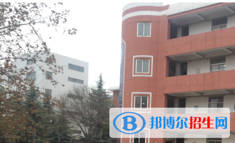 渭南高新中學(xué)2020年學(xué)費(fèi)、收費(fèi)多少