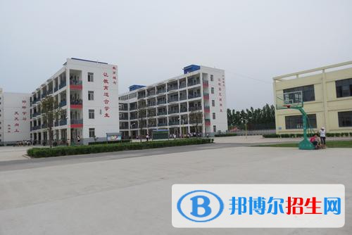 鄲城縣新城中等職業(yè)學(xué)校2021年招生辦聯(lián)系電話(huà)