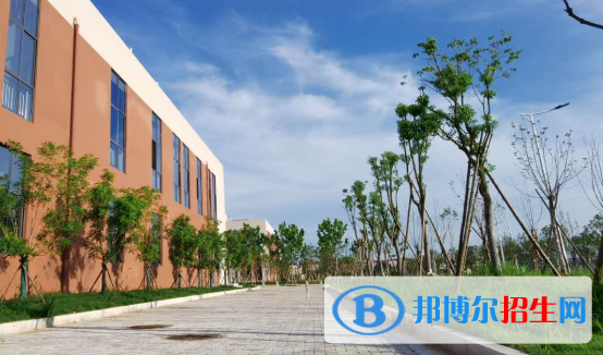 鷹潭職業(yè)技術學院是幾專