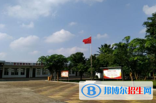 華縣咸林中學(xué)2020年報(bào)名條件、招生要求、招生對(duì)象