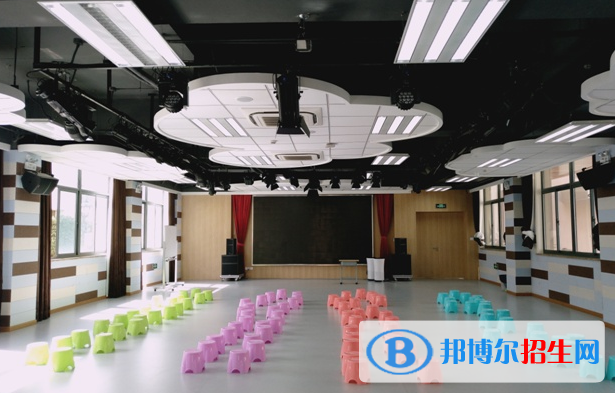 上海民辦中芯學(xué)校小學(xué)部2020年招生簡章