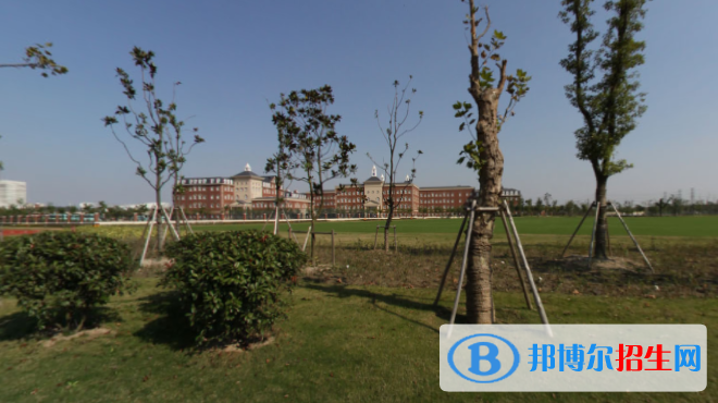上?；蒽`頓國際學(xué)校小學(xué)部網(wǎng)站網(wǎng)址