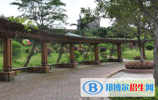 廣州科技貿(mào)易職業(yè)學(xué)院2020年學(xué)費(fèi)、收費(fèi)多少