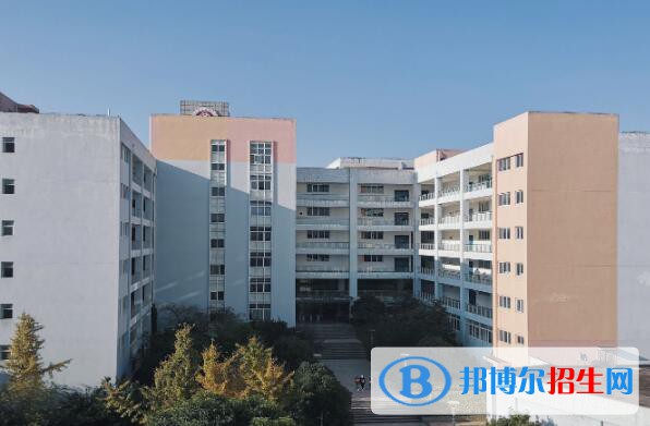 重慶工貿(mào)職業(yè)技術(shù)學院2020年報名條件、招生要求、招生對象