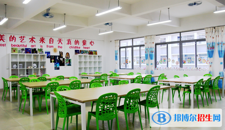 南海外國語學校2020年學費、收費多少