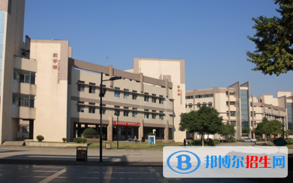 安徽醫(yī)學(xué)高等專科學(xué)校2020年招生辦聯(lián)系電話