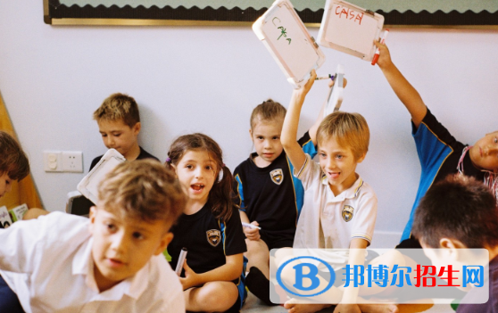廣州愛莎國際學(xué)校小學(xué)部2020年報(bào)名條件、招生要求、招生對象