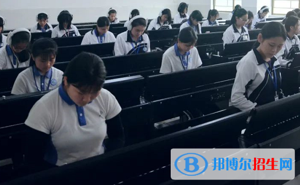 惠州新華職業(yè)技術(shù)學(xué)校2020年招生辦聯(lián)系電話(huà)