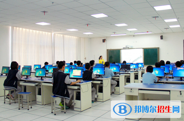 河南師大附中雙語國際學(xué)校小學(xué)部2020年學(xué)費(fèi)、收費(fèi)多少
