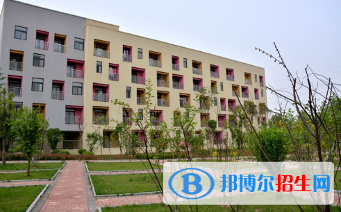 河南師大附中雙語國際學校小學部地址在哪里