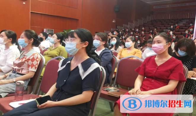 河南實(shí)驗(yàn)學(xué)校英才國(guó)際小學(xué)怎么樣、好不好