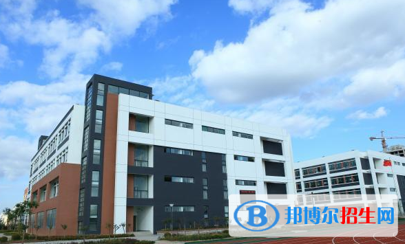 濰坊德潤(rùn)國(guó)際雙語學(xué)校初中部2020年招生簡(jiǎn)章