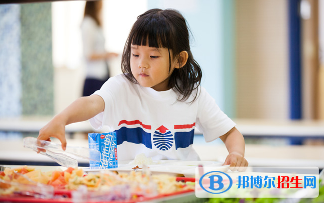 青島耀中國際學校小學部2020年招生辦聯(lián)系電話
