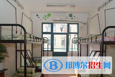 新縣職業(yè)高級中學2021年宿舍條件