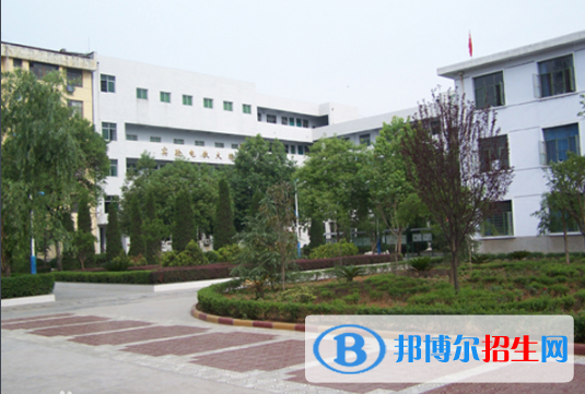  西鄉(xiāng)二中2020年招生辦聯(lián)系電話(huà)