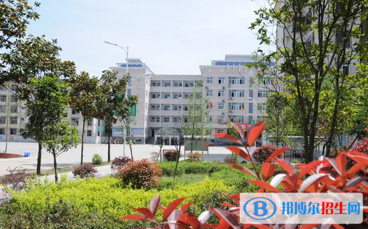  城固縣城關(guān)中學(xué)2020年報(bào)名條件、招生要求、招生對(duì)象
