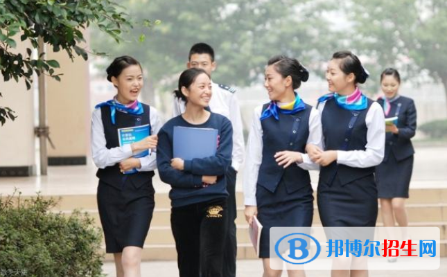 湖北2020年初中生報什么航空服務(wù)學(xué)校好