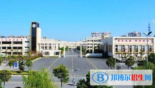 江都國際學(xué)校2020年招生辦聯(lián)系電話