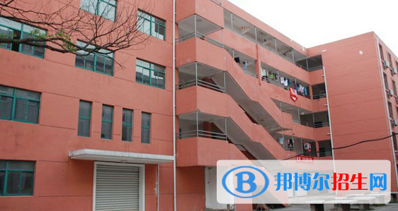 南昌工業(yè)技工學校2020年宿舍條件