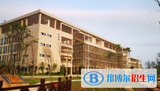 贛州職業(yè)技術(shù)學(xué)院2020年學(xué)費、收費多少