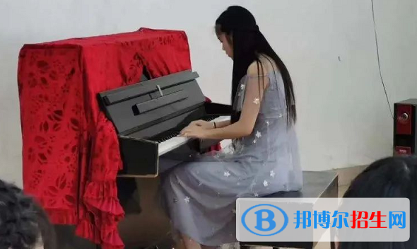 梅州五洲學(xué)校2020年學(xué)費(fèi)、收費(fèi)多少