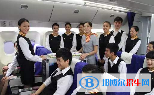 湖北2020年航空服務(wù)學(xué)校學(xué)什么專業(yè)好