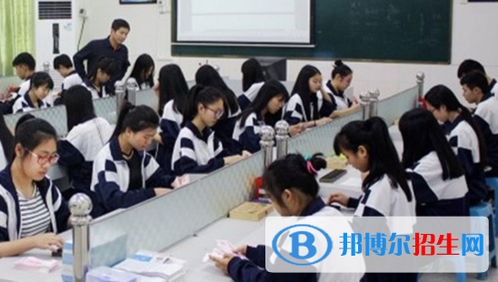 梅州梅鐵技術學校2020年招生辦聯(lián)系電話