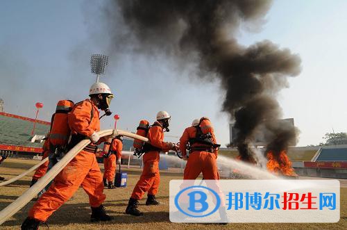 四川2020年消防工程技術(shù)學(xué)校中專升大?？际裁? width=