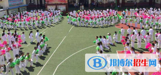  榆林市第三中學(xué)2020年學(xué)費、收費多少