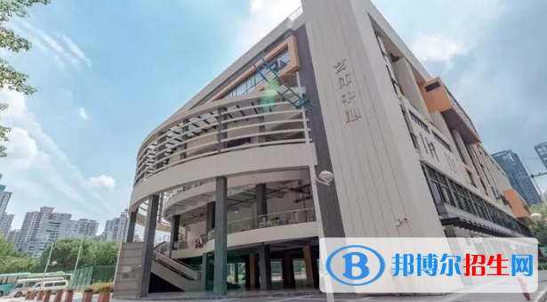 廣東省外語藝術(shù)職業(yè)學(xué)院2020年學(xué)費(fèi)、收費(fèi)多少