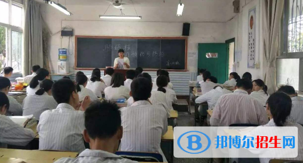  安康第二中學2020年報名條件、招生要求、招生對象