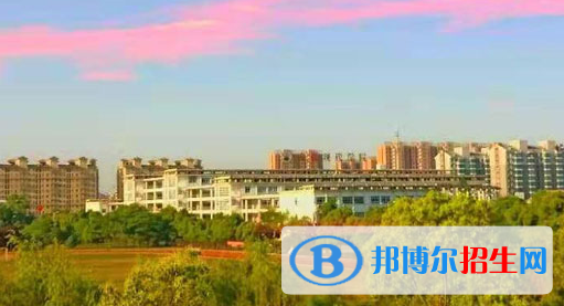 安徽現(xiàn)代信息工程職業(yè)學(xué)院2020年招生簡章