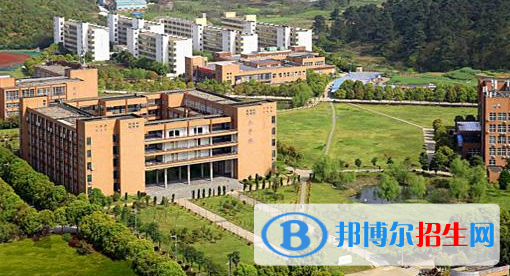 馬鞍山衛(wèi)生學校2020年報名條件、招生要求、招生對象 