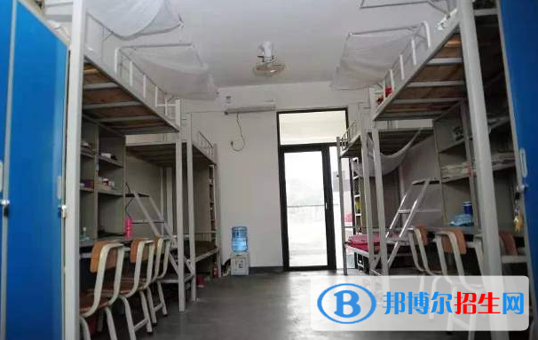 ?？谌A興學(xué)校2020年宿舍條件