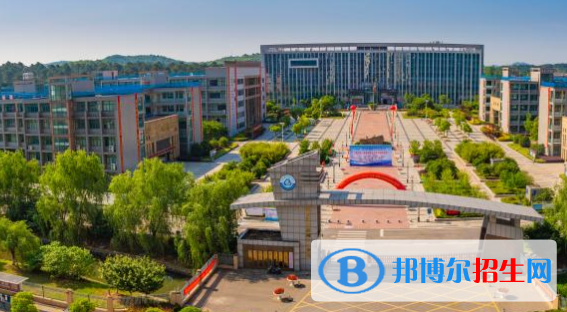 皖江職業(yè)教育中心學(xué)校2020年報(bào)名條件、招生要求、招生對(duì)象